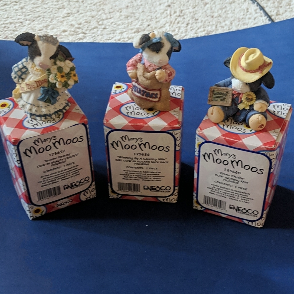 Mary's Moo Moo's Collectible Figurines